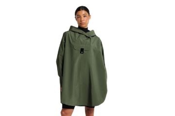 Bilde av Blæst Bergen poncho