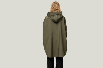 Bilde av Blæst Bergen poncho