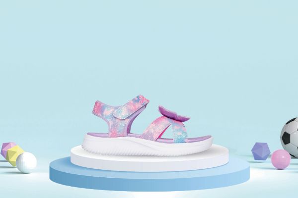 Bilde av skechers sandal