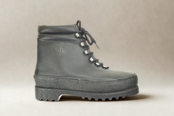 Bilde av ISBA  SORT DAME