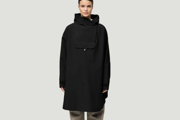Bilde av Blæst Bergen poncho