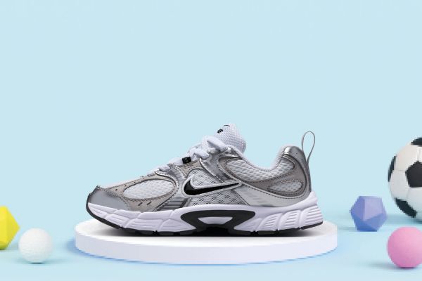 Bilde av nike v5 rnr - Barn (grå/hvit)