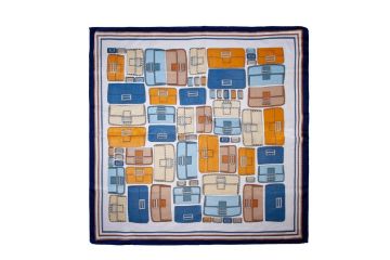 IntexScandia skjerf 70x70 med veskeprint i blåtoner