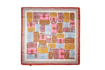 IntexScandia skjerf 70x70 med veskeprint i oransje og rosa toner