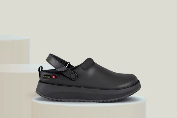 Joya Ace SR black arbeidssko clog sklisikker såle