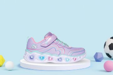 Bilde av skechers blinkesko (str 28-35)