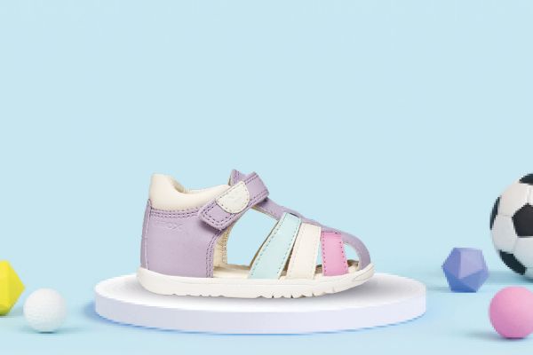 Bilde av Geox Macchia Baby - Lilla Sandal til småbarn