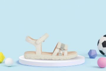 Bilde av Geox Haiti Girl - Hvit Sandal til Pike