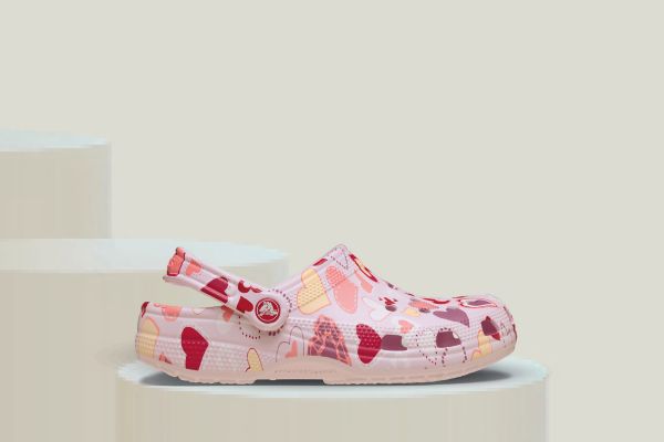 Crocs Classic Vday dame rosa med hjerter lett komfortabel clog
