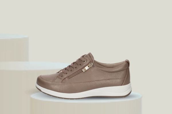 Bilde av CAPRICE sneakers bred lest - Dame (taupe)