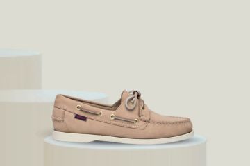 Sebago Docksides seilersko til dame i beige nubuck skinn med klassisk design og god komfort