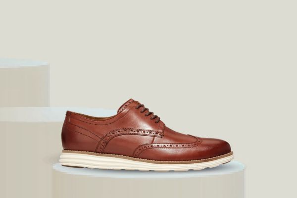 Cole Haan ØriginalGrand Wingtip Oxford herresko i brunt skinn med brogue-detaljer