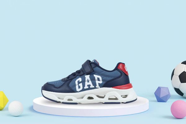 GAP San Francisco Kids sneakers barn blå med borrelås elastiske lisser og sporty lett såle