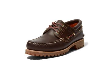 Timberland Authentic Boat Shoe herresko i brunt premium skinn med klassisk båtsko-design.