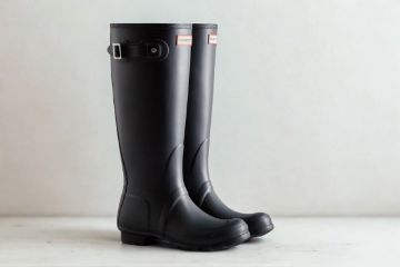 Hunter Womens Original Tall Adjustable gummistøvler i navy med høyt skaft og justerbar spenne