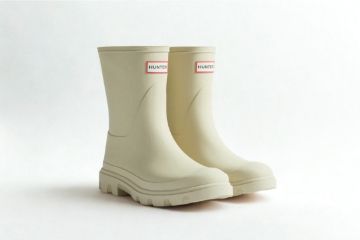 Bilde av HUNTER DOWNPOUR SHORT BOOT - DAME (GRAVEL)