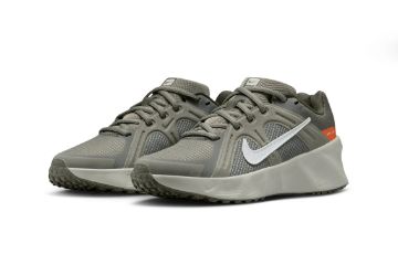 Nike HQ2007-300 ARMY