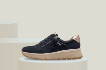 Jana damesneakers i blå med lisser, glidelås, TEX-membran og lys komfortsåle.