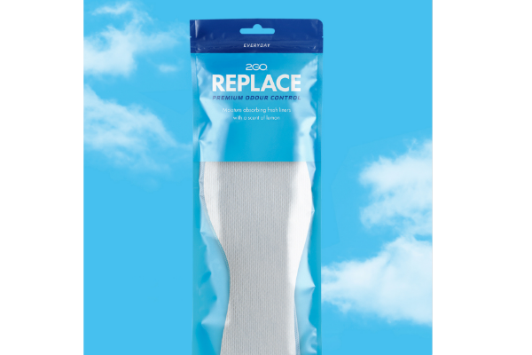 2GO Replace ultratynne hygieneinnlegg med fuktabsorberende lag og frisk sitrusduft for tørrere og mer hygieniske sko.