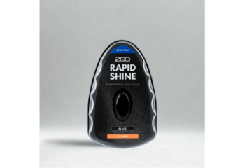 2GO Rapid Shine Black pussesvamp med svart pigment som gir rask glans og fargeoppfriskning til skinnsko og syntetisk skinn.