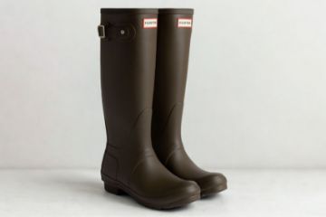 Hunter Original Tall Boot gummistøvel til dame i chocolate brown med høyt skaft, klassisk spenne og ikonisk Hunter-design
