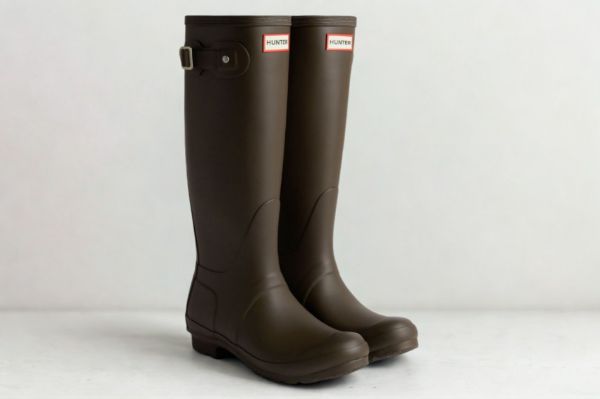 Hunter Original Tall Boot gummistøvel til dame i chocolate brown med høyt skaft, klassisk spenne og ikonisk Hunter-design