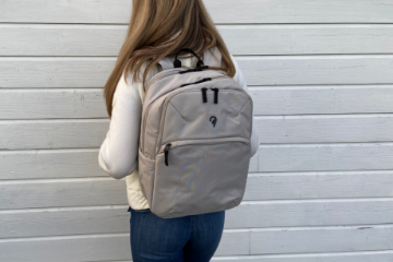 North Pioneer Flight beige ryggsekk med laptoprom og vannavvisende materiale