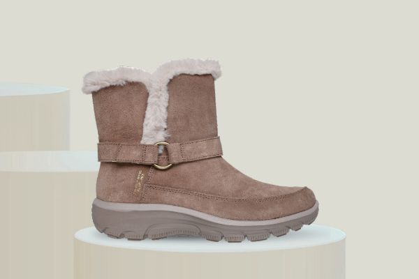 Skechers Easy Going Dreamers Luxe Vibes ankelstøvel til dame i taupe semsket skinn med fuskepels