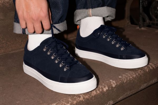 Blå SWIMS Cupsole Sneaker herresko med metallhemper og hvit gummisåle
