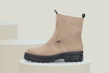 Rieker beige vinterboots til dame i semsket skinn med Flip-Grip utfellbare brodder og RiekerTEX
