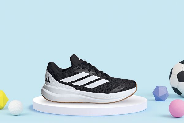 Adidas Runfalcon 6 Junior sort joggesko til barn med hvite striper
