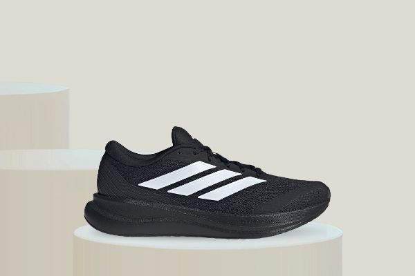 adidas Runfalcon 6 IH9530 svart løpesko til herre med hvite adidas-striper