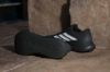 adidas Runfalcon 6 IH9530 svart løpesko til herre med hvite adidas-striper