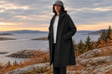 Blæst Vangen Insulated Coat svart isolert og vanntett kåpe til dame med hette